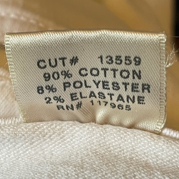 J Brand white jeans with zipper at ankles - Picture 6 of 9